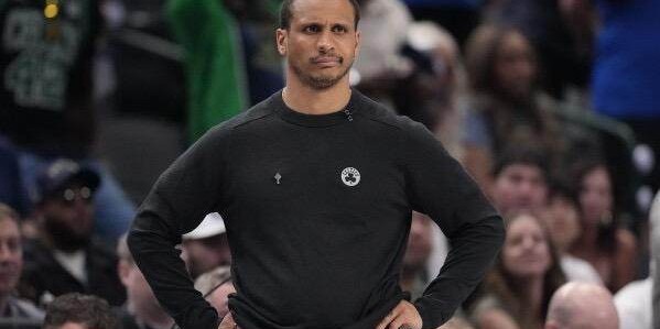 2025世俱杯竞猜游戏-“奇帅”马祖拉无惧世俗眼光，学习足球教练不叫暂停