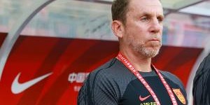 赵宇：若0-3输给韩国的世界杯阵容咱也认了 这比赛真踢得一塌糊涂