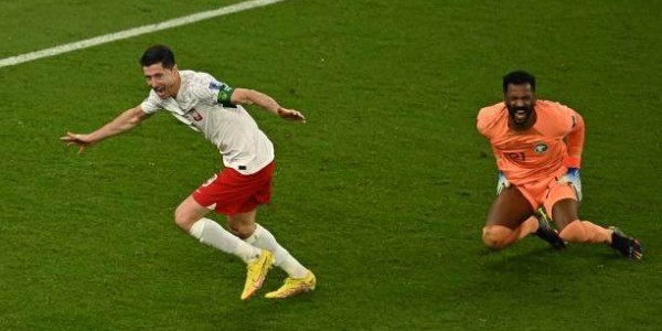 世俱杯-职业生涯最珍贵一球！莱万世界杯破荒留下热泪