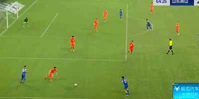 申花2场不胜！3分落后蓉城，2年首次不胜泰山，下轮天王山之战